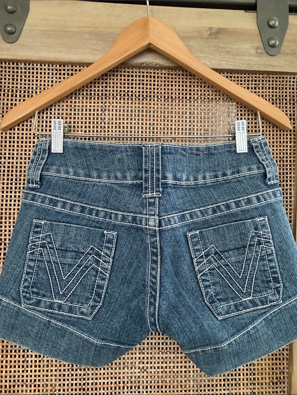 Mossimo Supply Co. blue denim cuffed shorts with double-button waist - Picture 3 of 5
